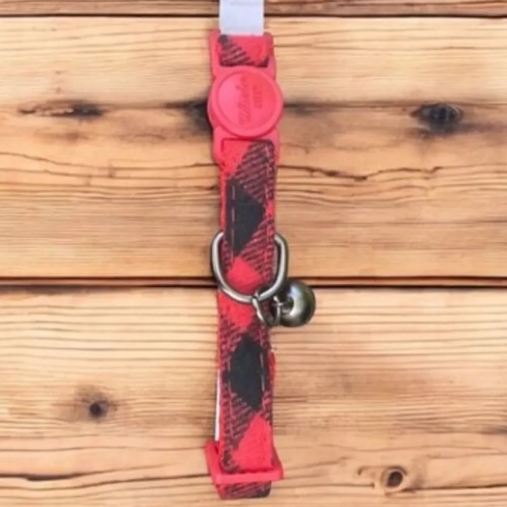 NWT New Whisker City Pet Cat/Kitten Collar & Leash Red/Black Flannel Design